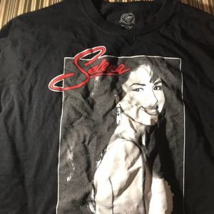 Women’s Long-Sleeve Shirt